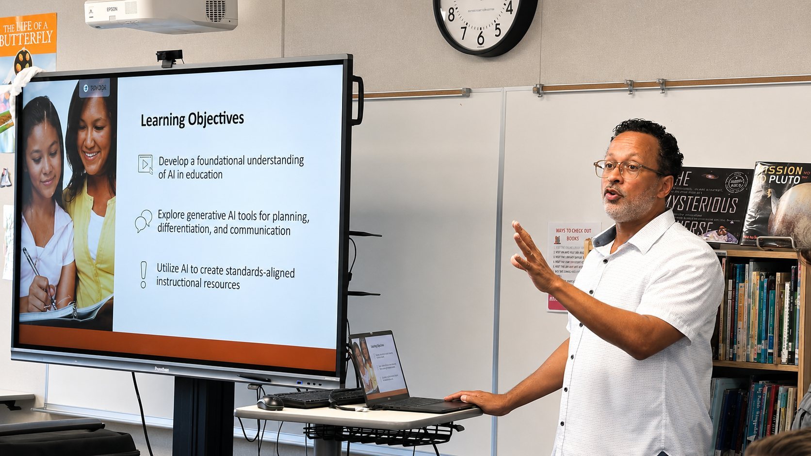 Benjamin Dylan Porter facilitating an AI in education training session